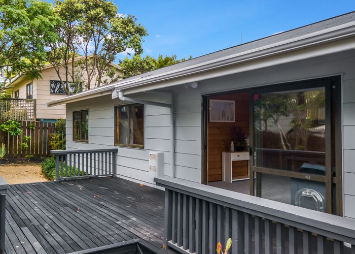  at 2/34 Gatman Street, Birkdale, Auckland