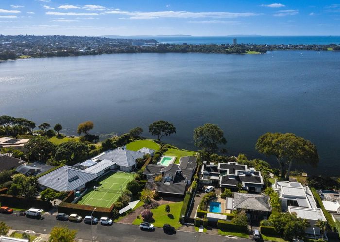  at 21 Lake View Road, Takapuna, Auckland
