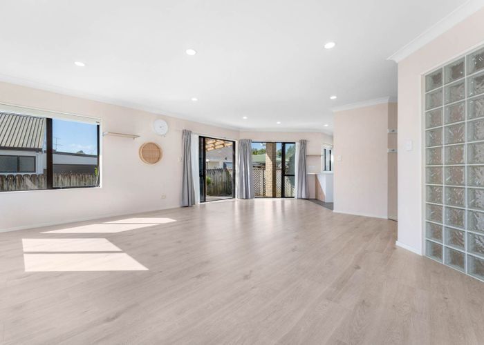  at 4/96 Elliot Street, Howick, Manukau City, Auckland