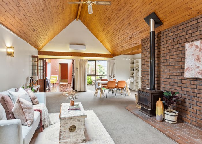  at 100 Rimu Road, Raumati Beach, Paraparaumu