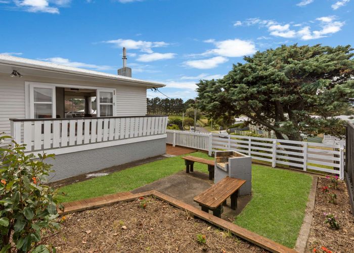  at 3 Glenn Street, Castlecliff, Whanganui