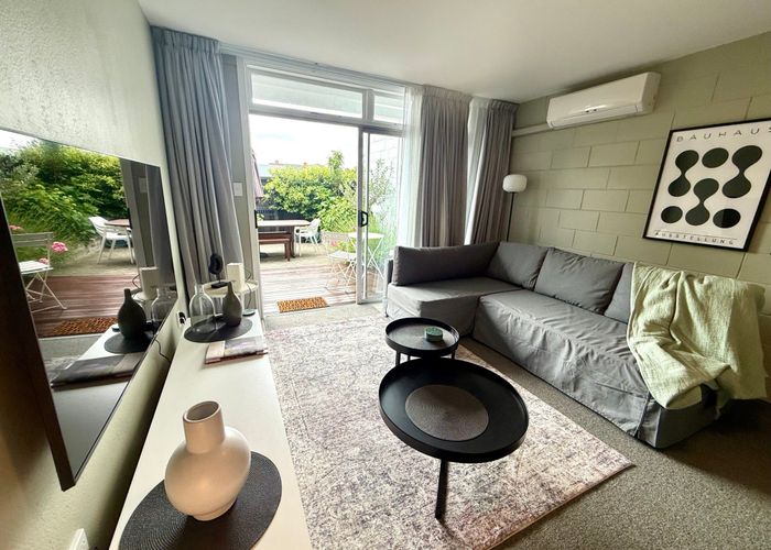  at 2/58 Papanui Road, Merivale, Christchurch City, Canterbury