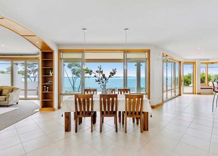  at 32 Cliff Road, Torbay, North Shore City, Auckland