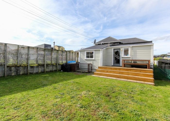  at 2 Kingwell Street, Moturoa, New Plymouth