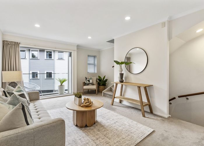  at 8/13 Kaihu Street, Northcote, Auckland