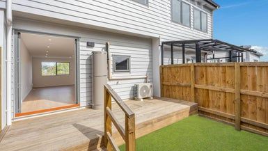  at 49D Oaktree Avenue, Browns Bay, Auckland