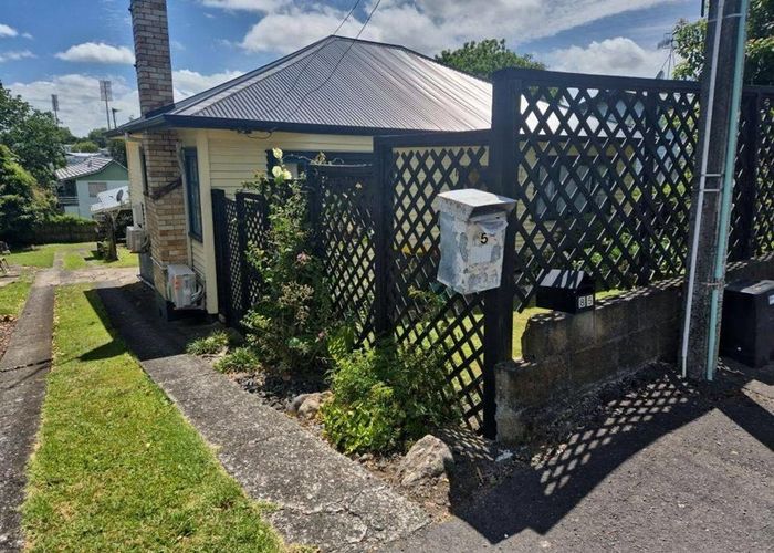  at 85  Lake Road, Frankton, Hamilton, Waikato
