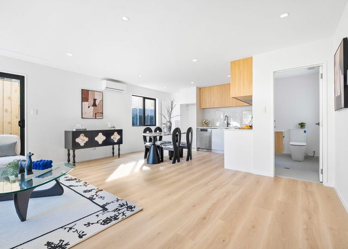  at 26 Crompton Road, Massey, Waitakere City, Auckland