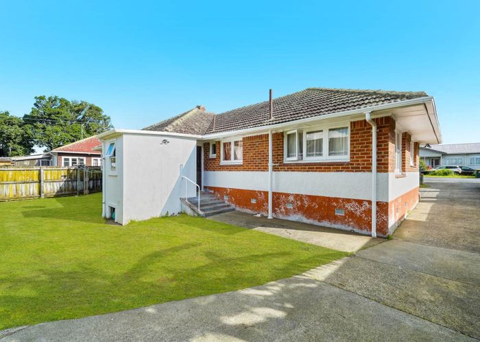  at 1/112 Gray Avenue, Papatoetoe, Manukau City, Auckland