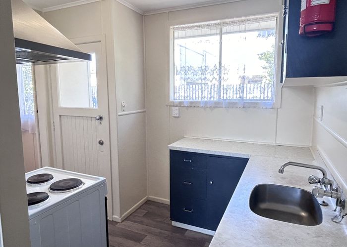  at 2/806 Lyell Street, Akina, Hastings