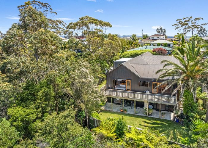  at 10 Sunhill Road, Sunnyvale, Waitakere City, Auckland