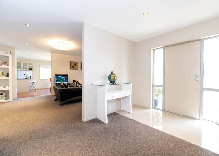  at 3 Herd Road, Hillsborough, Auckland