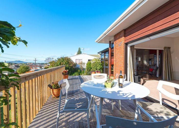  at 1/30 Quebec Road, Milford, North Shore City, Auckland