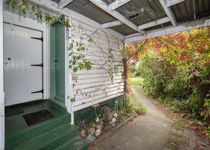  at 16 Hardy Street, New Brighton, Christchurch