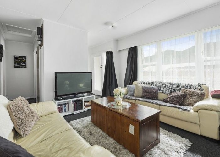  at 11 Glen Alice Grove, Naenae, Lower Hutt, Wellington