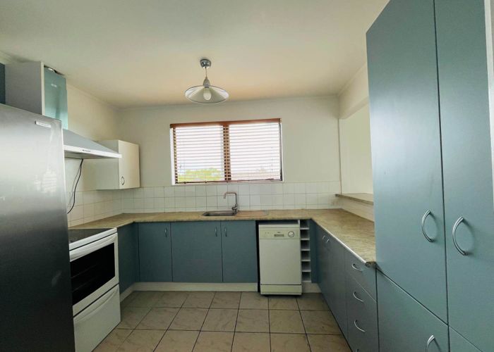  at 16 Hassan Drive, Massey, Waitakere City, Auckland