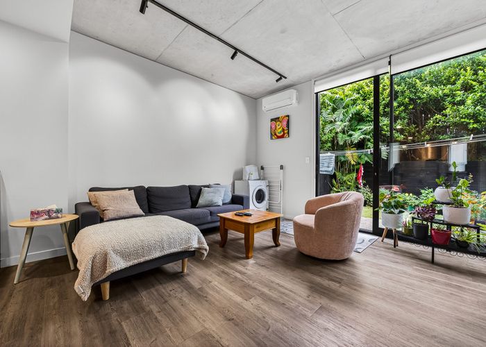  at 11/4163 Great North Road, Glen Eden, Waitakere City, Auckland