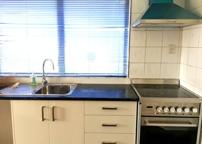  at 15 Grantham Road, Papatoetoe, Auckland