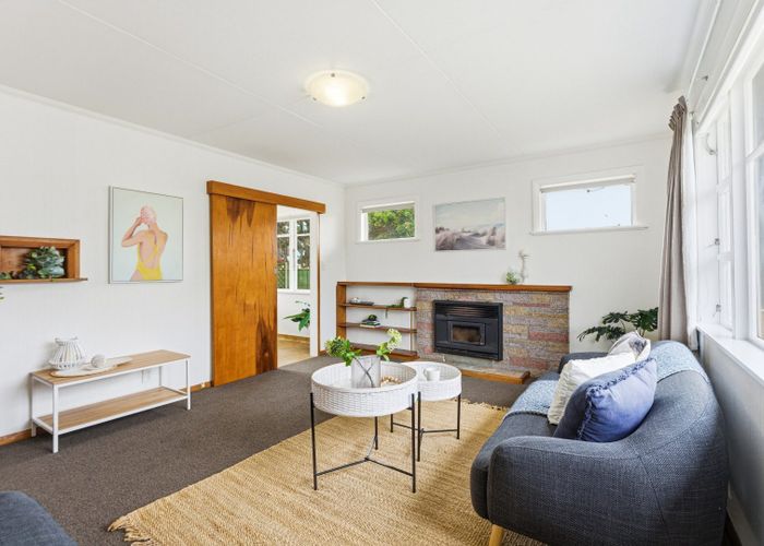  at 15 Egmont Street, Castlecliff, Whanganui, Manawatu / Whanganui