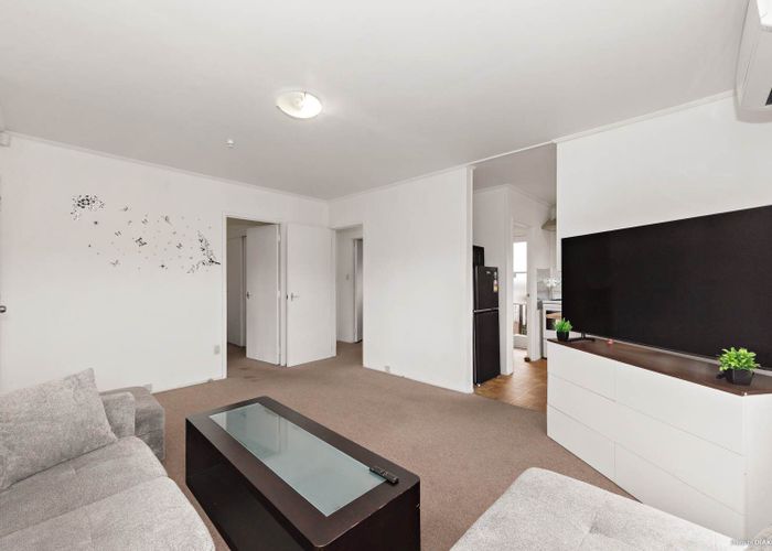  at 47A Peach Road, Glenfield, North Shore City, Auckland