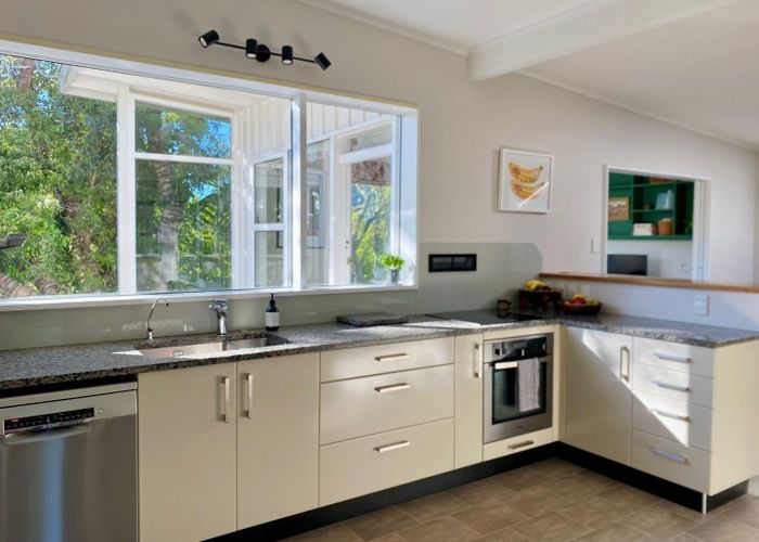  at 7 Spencer Street, Crofton Downs, Wellington