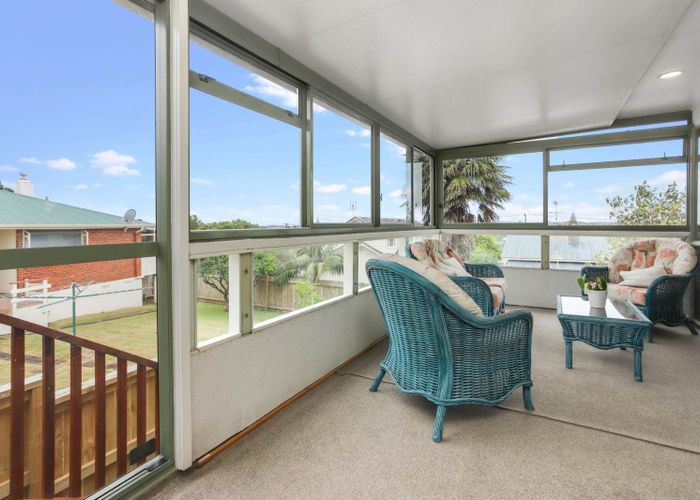  at 2/213 Queens Road, Panmure, Auckland City, Auckland