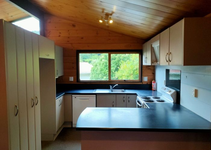  at 10 Kerkwall Drive, Naenae, Lower Hutt