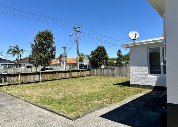  at 53 Winstone Road, Mount Roskill, Auckland City, Auckland