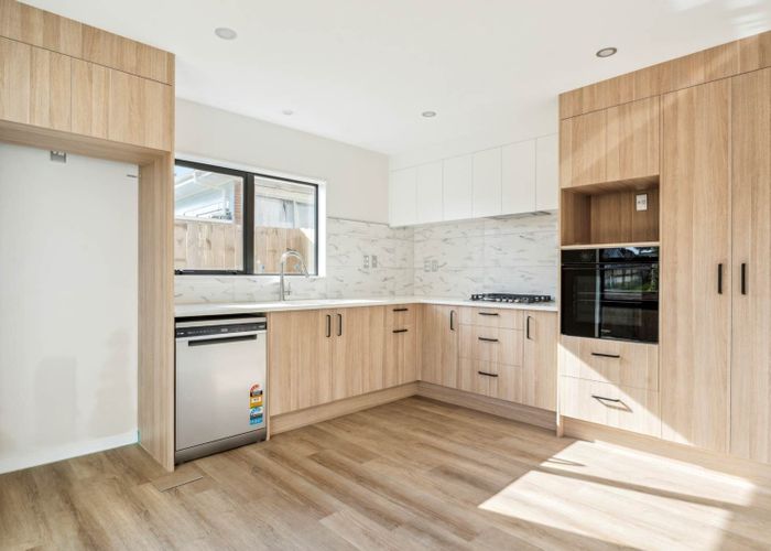  at 44A & 44B Innismara Avenue, Wattle Downs, Manukau City, Auckland