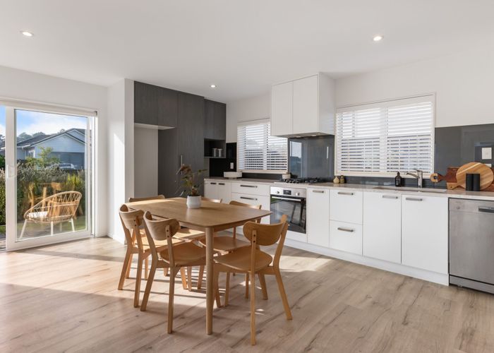  at 9/2 Tarras Road, Kumeu, Rodney, Auckland