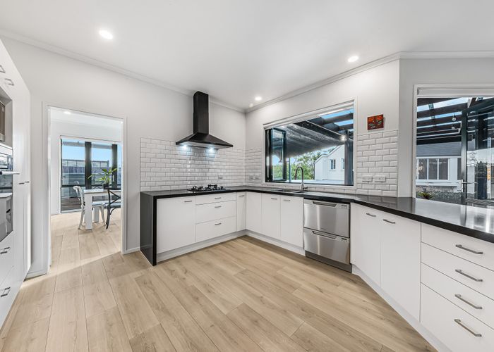  at 44 Pitoitoi Avenue, Greenhithe, North Shore City, Auckland