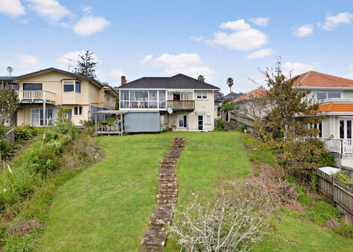  at 26 Braemar Road, Rothesay Bay, North Shore City, Auckland