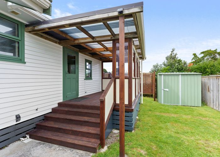  at 3 Toi Street, Otaki Beach, Otaki