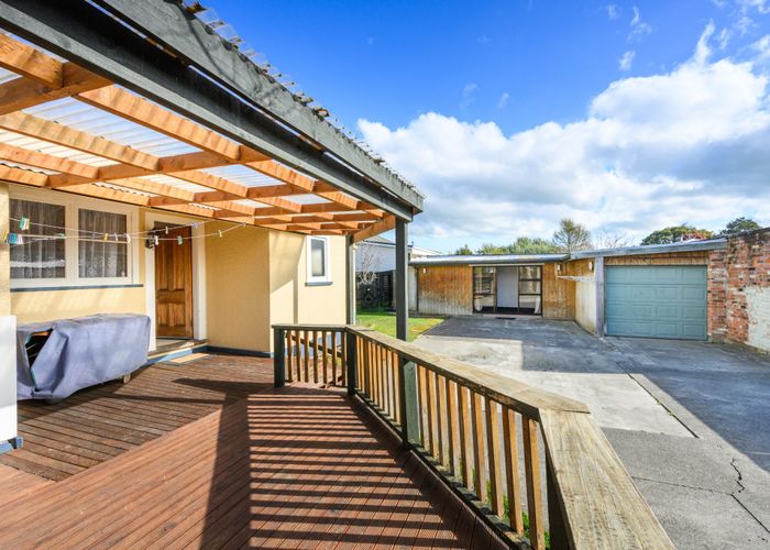 at 17 Douglas Street, West End, Palmerston North, Manawatu / Whanganui