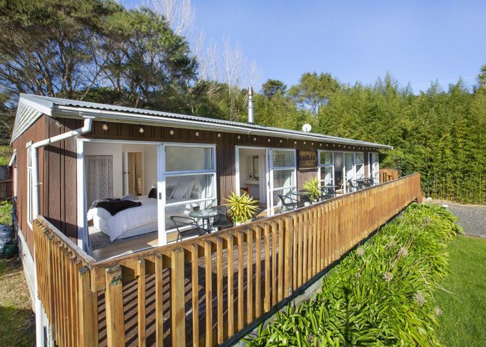  at 1A Southern Cross Cres, Island Bay, Wellington