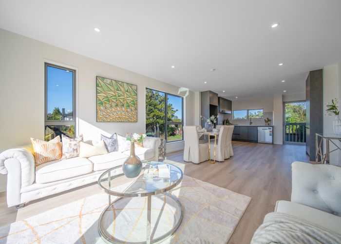  at 26A Trojan Crescent, New Lynn, Waitakere City, Auckland