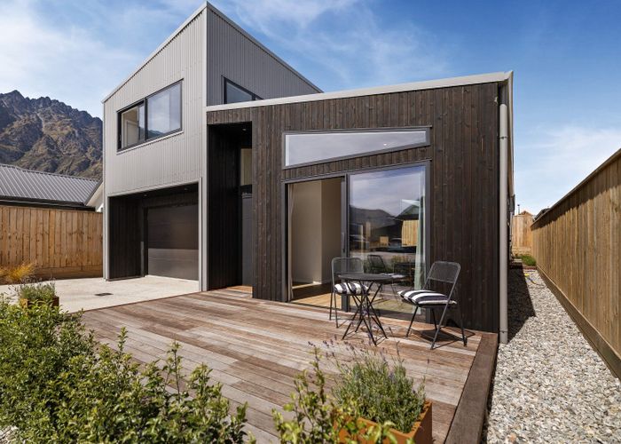  at 4 Shallow Close, Jacks Point, Queenstown-Lakes, Otago