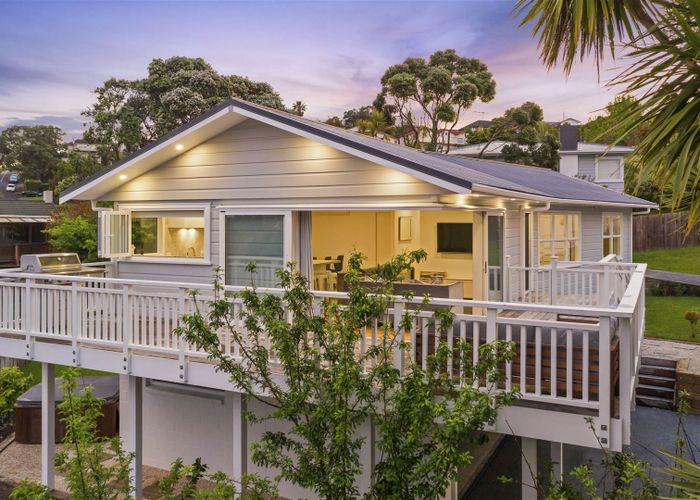  at 5 Arahia Street, Northcote, Auckland