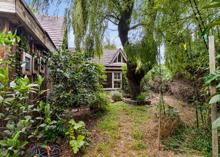 at 33 Bank Street, Amberley