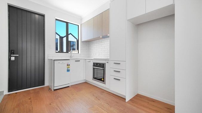 at 71 Waipuhinui Way, Wiri, Auckland