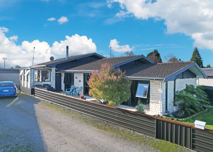 at 11 Charles Street, Weston, Waitaki, Otago