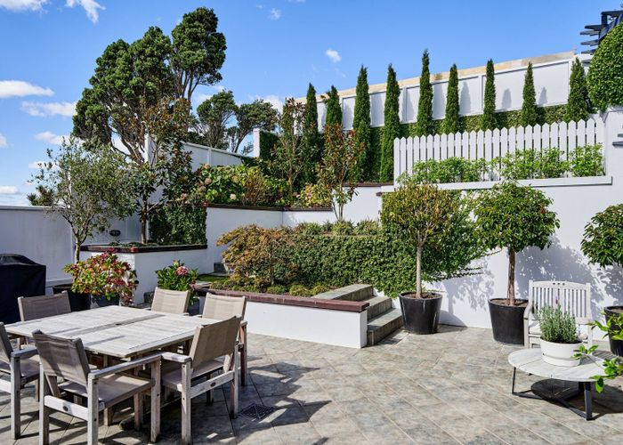  at 29 The Crescent, Roseneath, Wellington