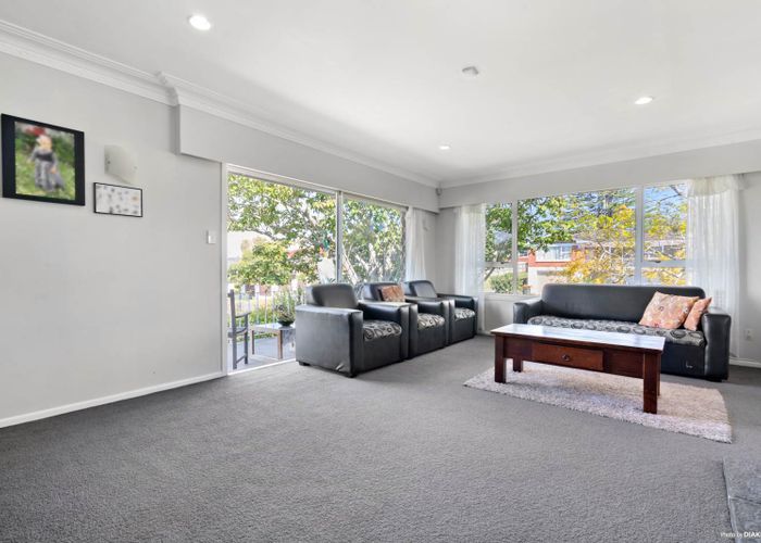  at 4 Ramsey Street, Papatoetoe, Auckland
