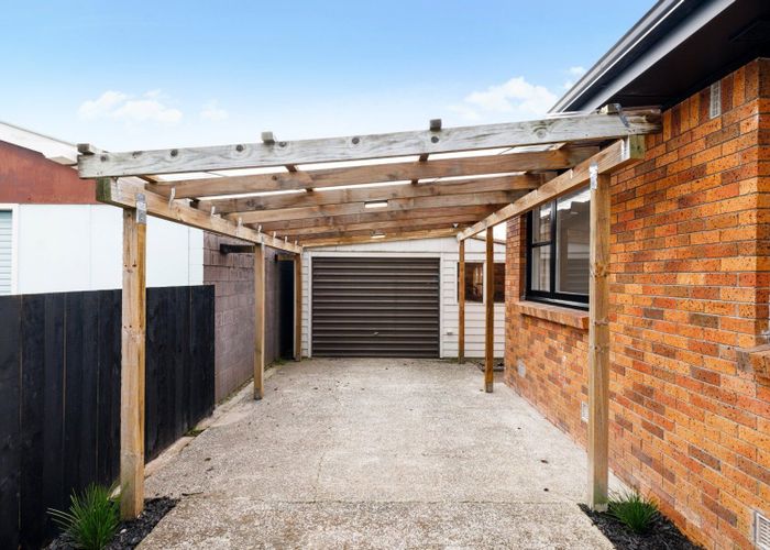  at 121 Bryant Road, St Andrews, Hamilton