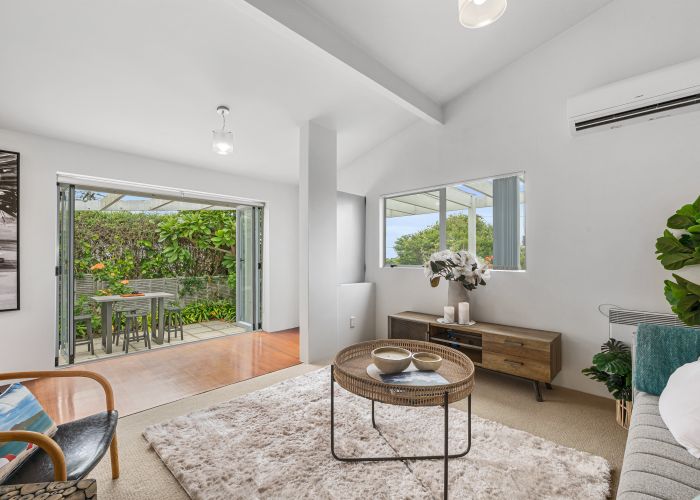  at 1/11 Rewiti Avenue, Takapuna, Auckland