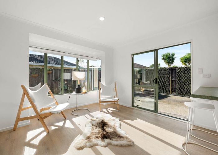  at 70 Armoy Drive, East Tamaki, Manukau City, Auckland