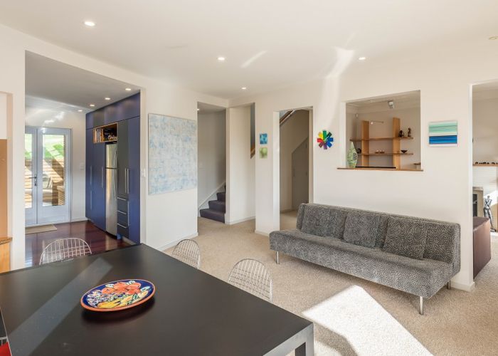  at 18 Totara Road, Miramar, Wellington