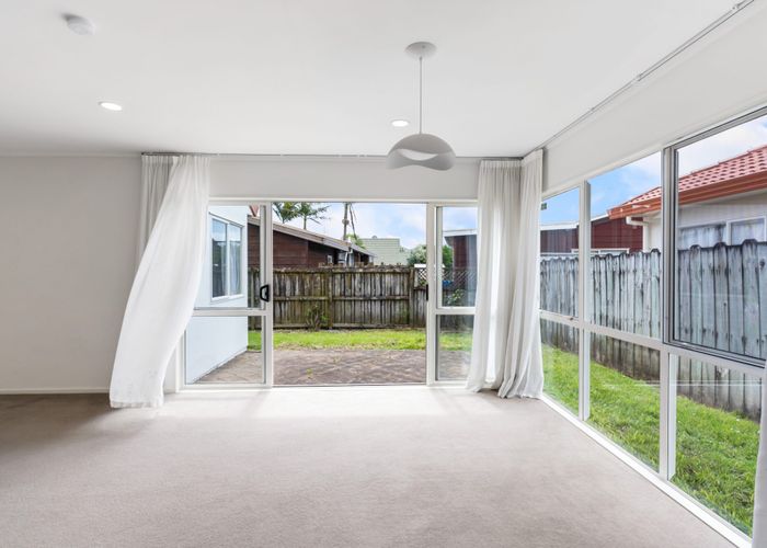  at 5A Dana Place, Somerville, Manukau City, Auckland