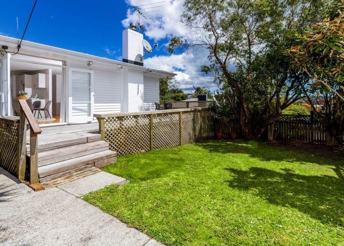  at 4 Bond Crescent, Forrest Hill, North Shore City, Auckland
