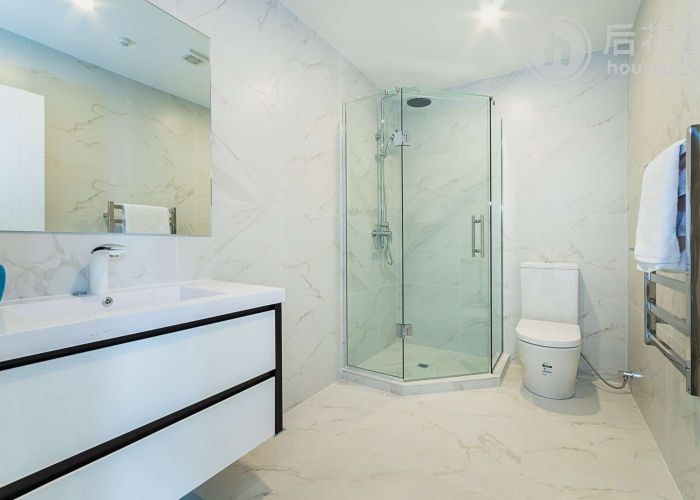  at 5 Lilac Lane, Oteha, North Shore City, Auckland
